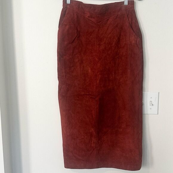 Jacqueline Ferrar Dresses & Skirts - Jacqueline Ferrar Suede Vintage Pencil Midi Skirt 10
